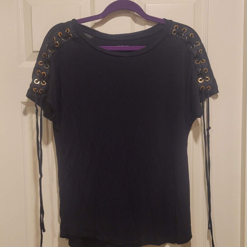 For the Republic black top with gold detail on the sleeve